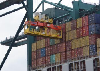 Having ready access to your supplies and raw materials are a sign of a resilient supply chain.